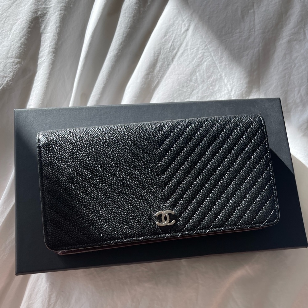 Chanel Wallet - chevron caviar leather